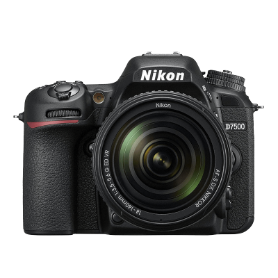 Nikon D7500 + NIKKOR 18-140